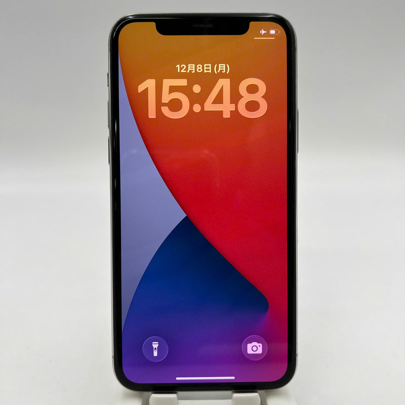 iPhone 11 Pro 64GB White 98% battery 87% The device has paid all network fees and is used like an Apple International (scratched edges and screen) - HH3531 