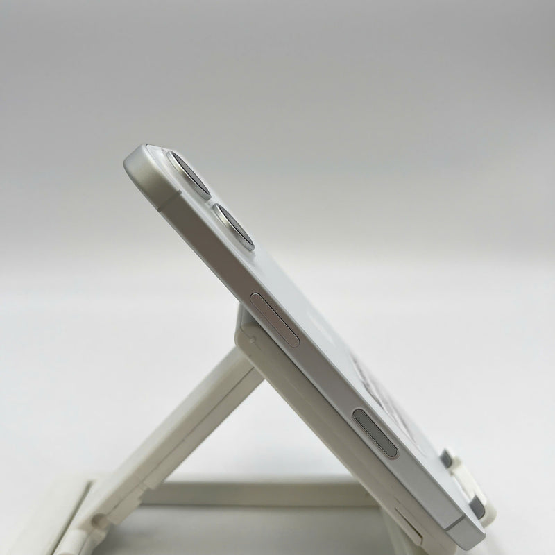 iPhone 16 128GB White 100% International Warranty from SB (No SB sim) 