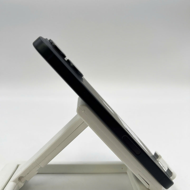 iPhone 16 128GB Black 98% battery 100% International warranty from SB (No SB sim - dark edges, scratches on camera edge) - HH6144 