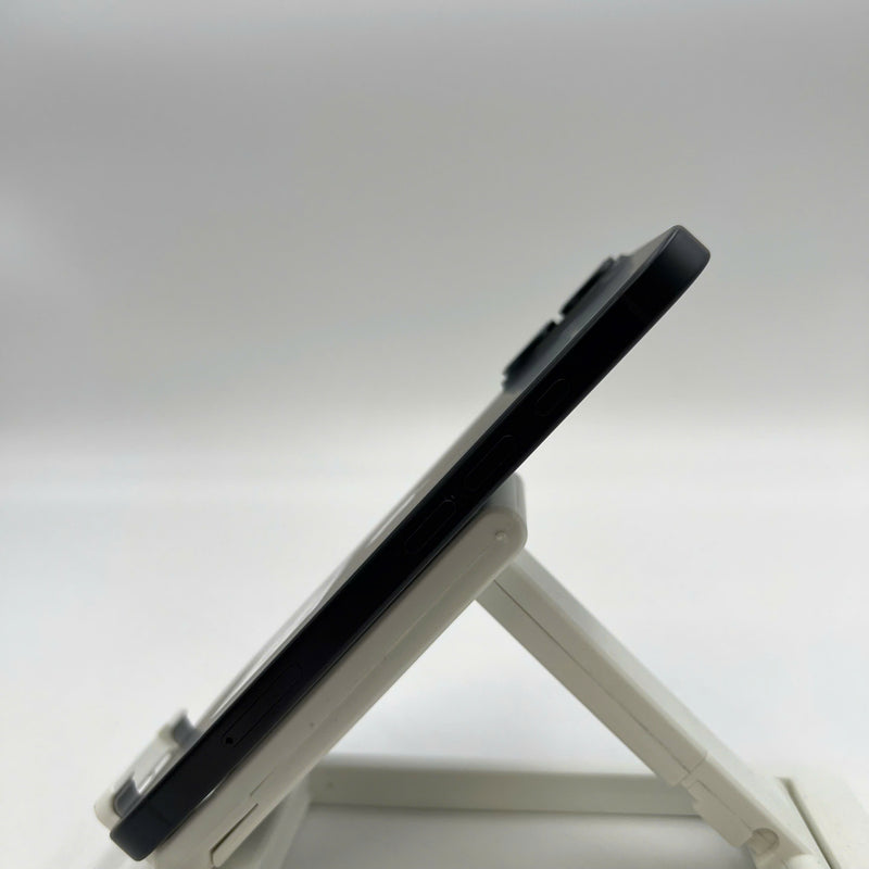 iPhone 16 128GB Black 98% battery 100% International warranty from SB (No SB sim - dark edges, scratches on camera edge) - HH6144 