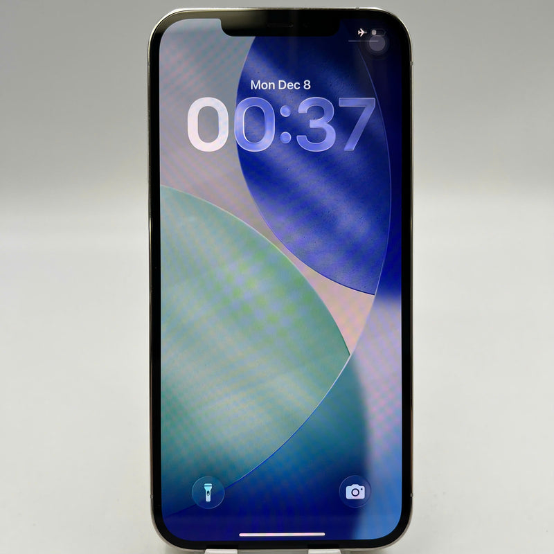 iPhone 12 Pro Max 256GB White 98% battery 87% warranty The device has paid all network fees and is used like Apple International (scratched screen, scratched edges, 2.5x spots) - HH6520 