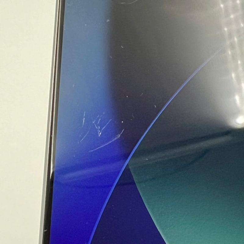 iPhone 16 Pro Max 256GB White 98% battery 100% International from SB (No SB sim - scratched screen, scratched edges) - HH0764 