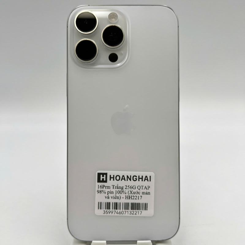 iPhone 16 Pro Max 256GB White 98% battery 100% International from SB (No SB sim - scratched screen, scratched edges) - HH0764 