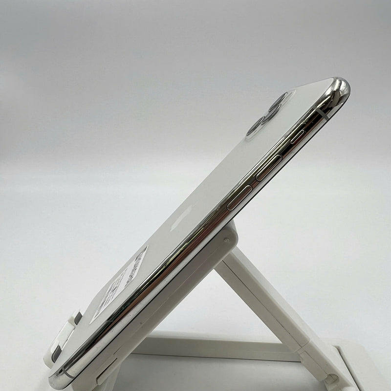 iPhone 11 Pro Max 64GB Black 97% battery 100% The device has paid all network fees and is used like Apple International (Battery replaced - 1x camera spot, screen scratches, edges) - HH5675 