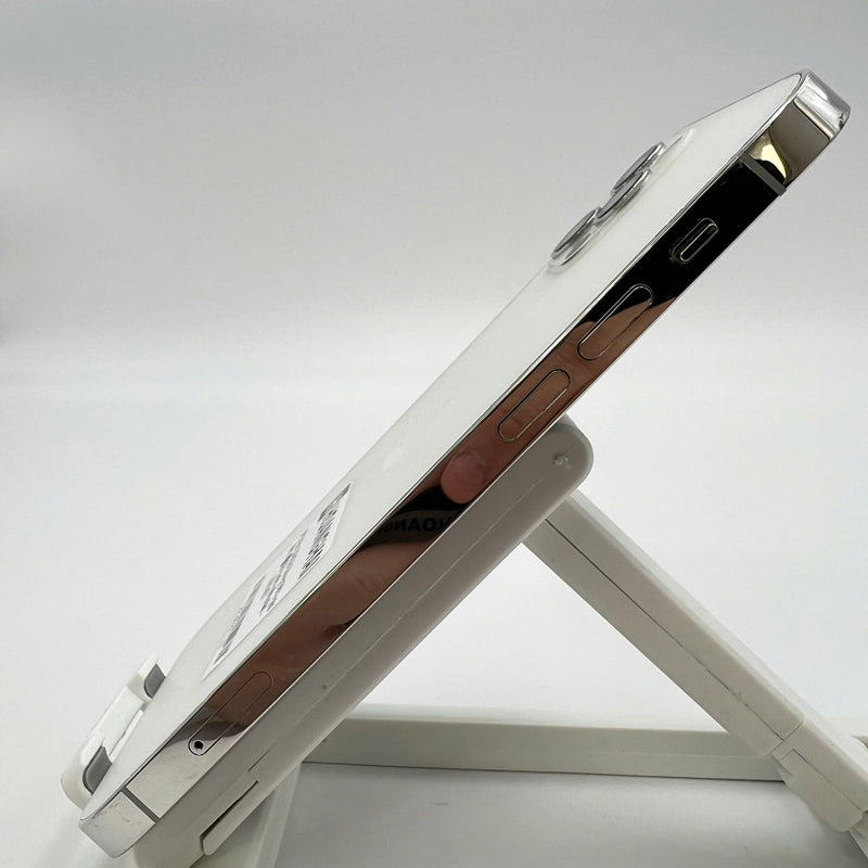 iPhone 12 Pro 128GB White 98% battery 87% The device has paid off all network fees and is used like an Apple International (scratched edges) - HH9918 