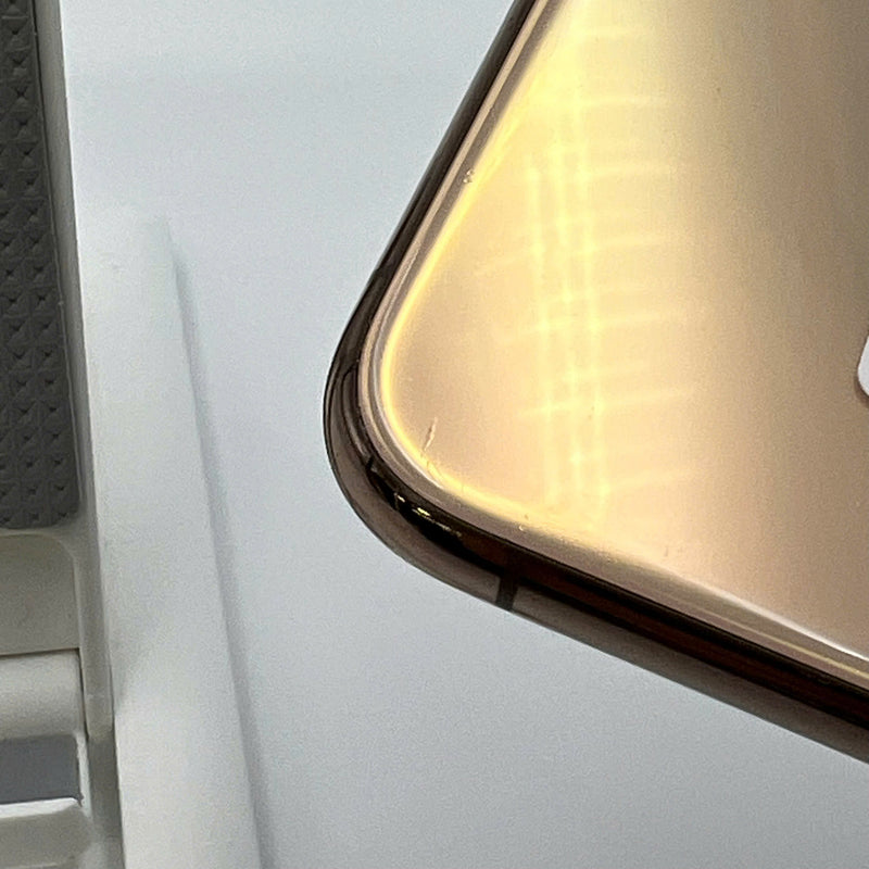 iPhone XS Max 256GB White 98% battery 100% The device has paid off all network fees and is used like an Apple International (Replaced battery, 1 spot, many scratches on the edge) - HH9059 