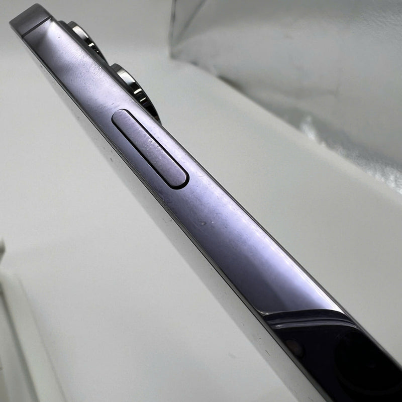 iPhone 14 Pro 128GB Silver 98% battery 85% International from SB (No SB sim - Replaced battery - Light scratches on the edge, 0.5x/3x spots) - HH3747 