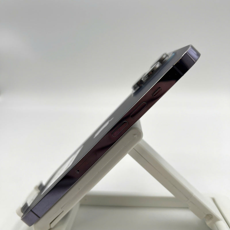 iPhone 14 Pro 128GB Silver 98% battery 85% International from SB (No SB sim - Replaced battery - Light scratches on the edge, 0.5x/3x spots) - HH3747 