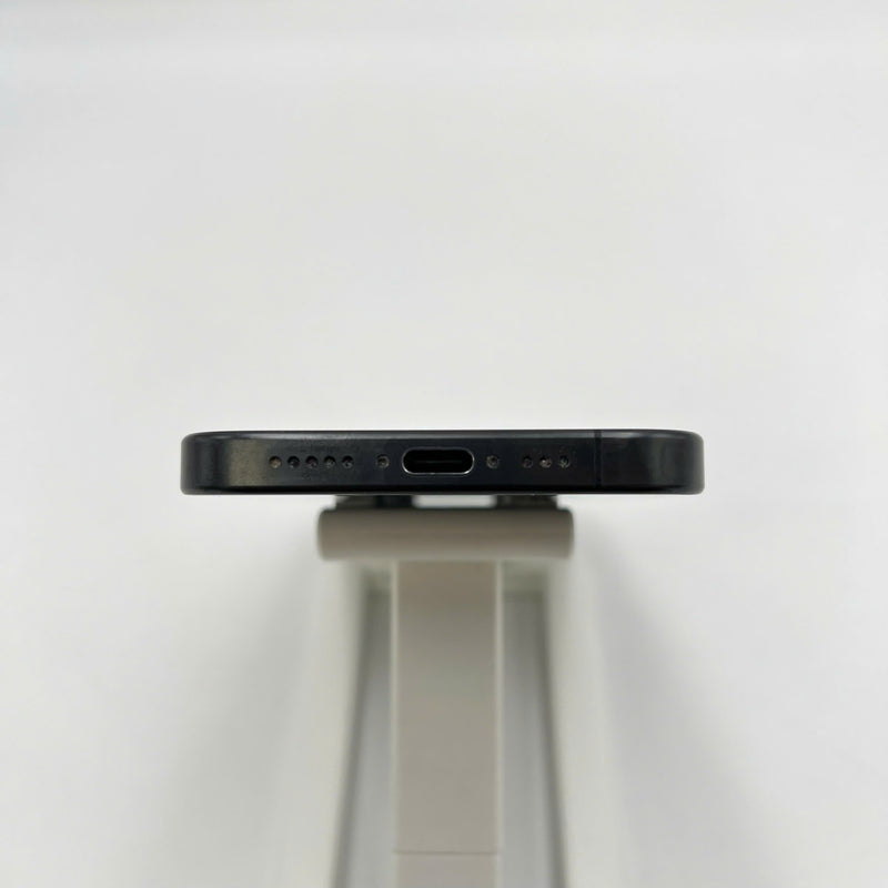 iPhone 15 Pro 128GB Black 98% battery 88% International from SB (No SB sim - 0.5x spots, scratched edges, scratched screen) - HH7283 