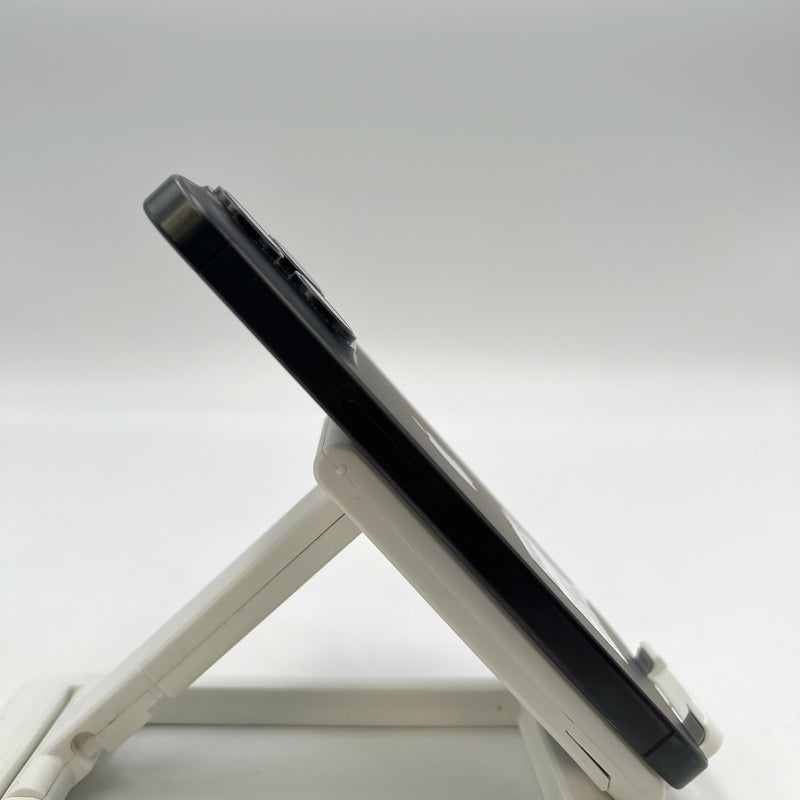 iPhone 15 Pro 128GB Black 98% battery 88% International from SB (No SB sim - 0.5x spots, scratched edges, scratched screen) - HH7283 