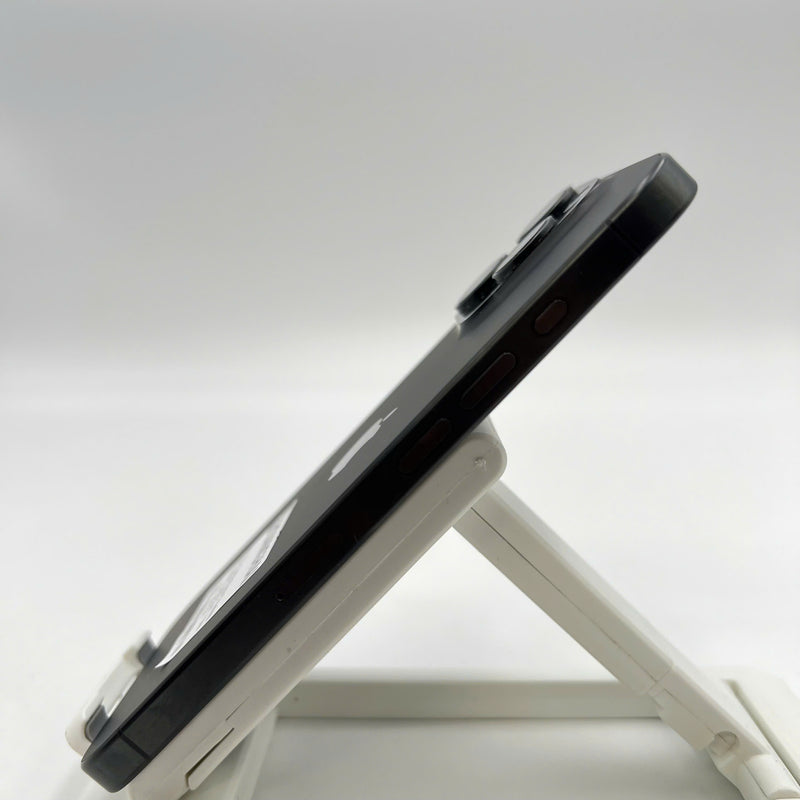 iPhone 15 Pro 128GB Black 98% battery 88% International from SB (No SB sim - 0.5x spots, scratched edges, scratched screen) - HH7283 