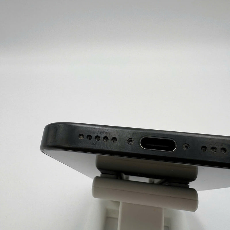 iPhone 15 Pro 128GB Black 98% battery 88% International from SB (No SB sim - 0.5x spots, scratched edges, scratched screen) - HH7283 