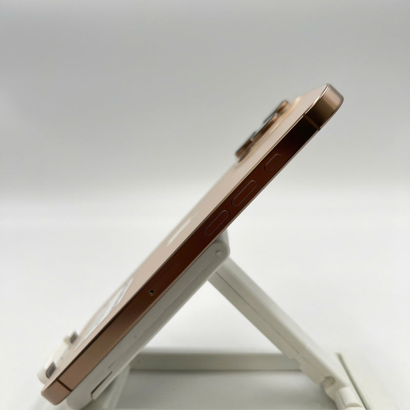 iPhone 16 Pro Max 256GB Desert Gold 98% battery 93% International Apple (chipped edges, 0.5x camera spots) - HH8171 