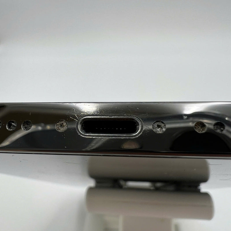 iPhone 12 Pro Max 128GB Black 98% battery 100% The device has paid all network fees and is used like Apple International (Battery replaced, dented, scratched edges, dark back) - HH0441 