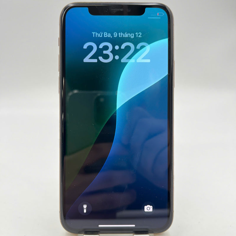 iPhone 11 Pro 64GB White 98% battery 87% The device has paid all network fees and is used like an Apple International (scratched edges and screen) - HH3531 