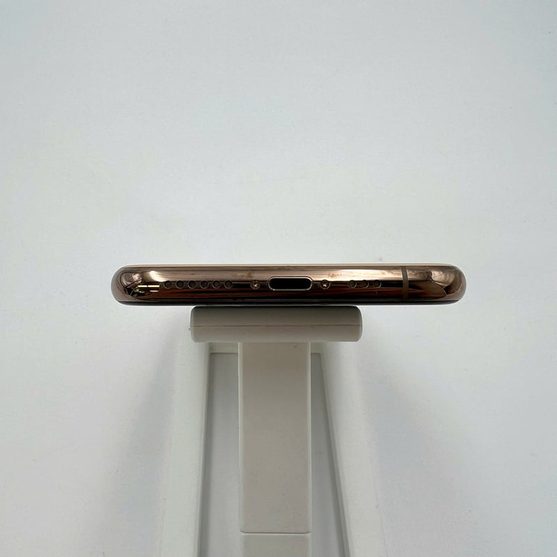 iPhone 11 Pro 64GB White 98% battery 87% The device has paid all network fees and is used like an Apple International (scratched edges and screen) - HH3531 