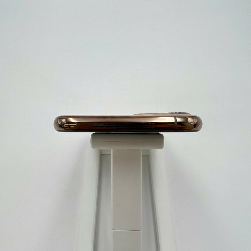 iPhone 11 Pro 64GB White 98% battery 87% The device has paid all network fees and is used like an Apple International (scratched edges and screen) - HH3531 