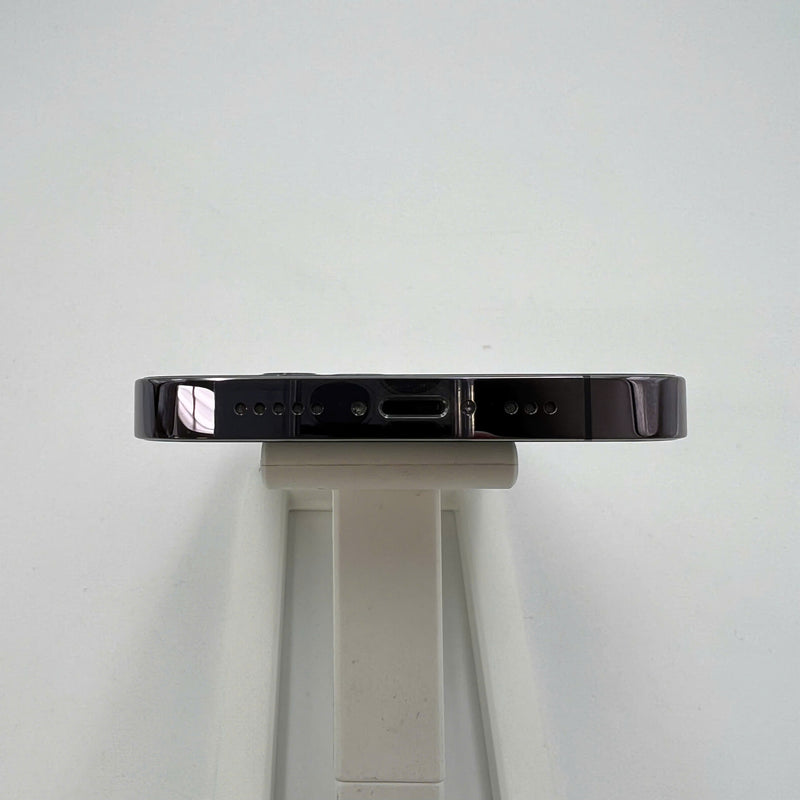 iPhone 14 Pro 128GB Silver 98% battery 85% International from SB (No SB sim - Replaced battery - Light scratches on the edge, 0.5x/3x spots) - HH3747 