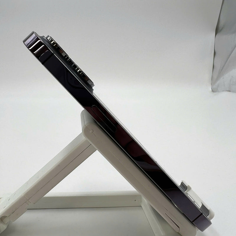 iPhone 14 Pro 128GB Silver 98% battery 85% International from SB (No SB sim - Replaced battery - Light scratches on the edge, 0.5x/3x spots) - HH3747 