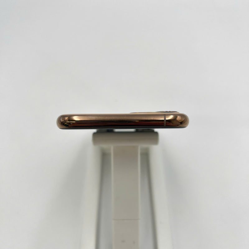 iPhone 11 Pro 64GB White 98% battery 87% The device has paid all network fees and is used like an Apple International (scratched edges and screen) - HH3531 