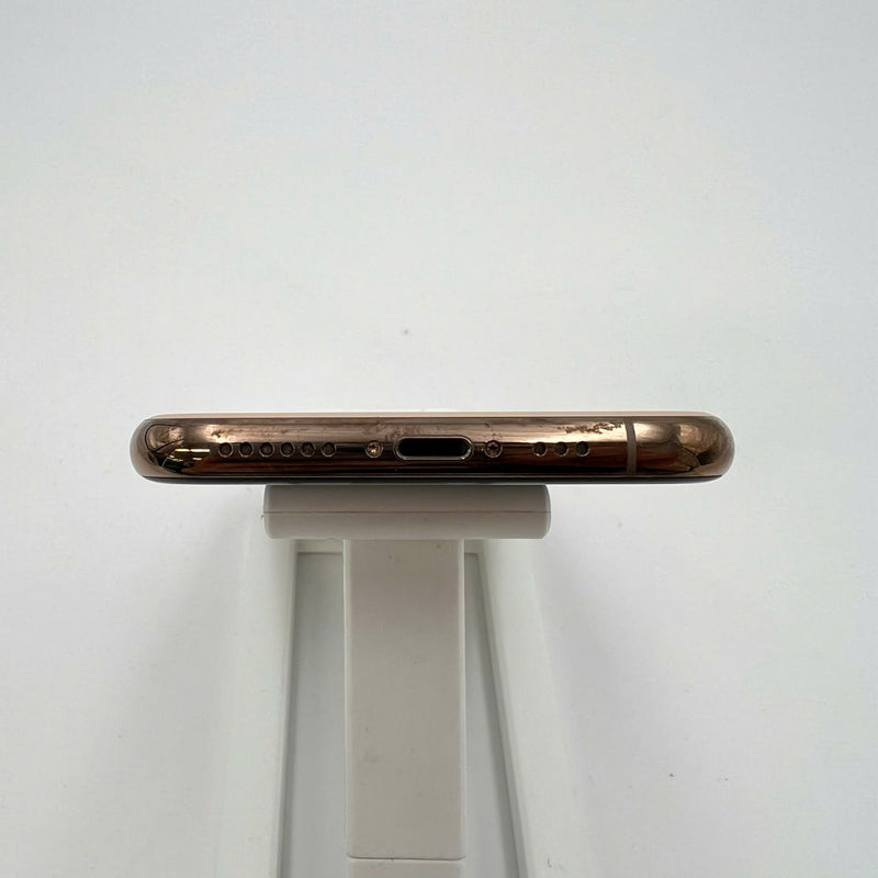 iPhone 11 Pro 64GB White 98% battery 87% The device has paid all network fees and is used like an Apple International (scratched edges and screen) - HH3531 