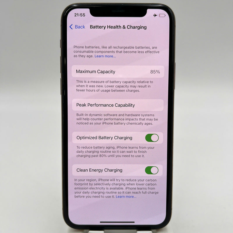 iPhone 11 Pro 64GB White 98% battery 87% The device has paid all network fees and is used like an Apple International (scratched edges and screen) - HH3531 