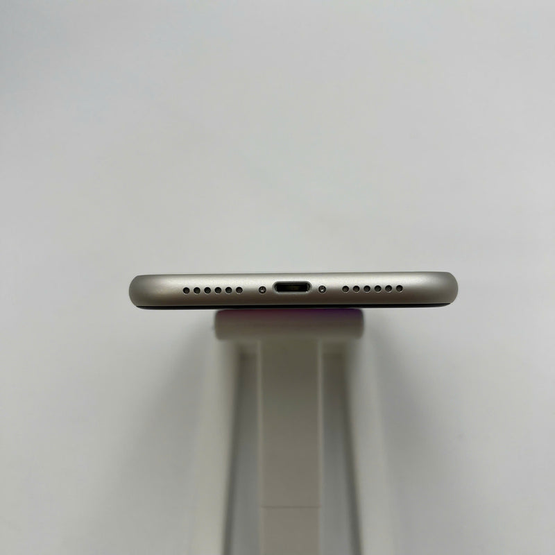 iPhone 11 64GB Black 98% battery 89% The device has paid off all network bills and is used like an Apple International (LKCH battery, scratched edges, scratched orange edges) - HH9158 