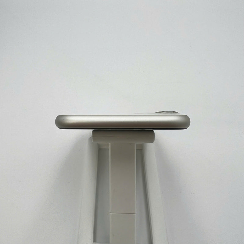 iPhone 11 64GB Black 98% battery 89% The device has paid off all network bills and is used like an Apple International (LKCH battery, scratched edges, scratched orange edges) - HH9158 