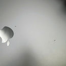 MacBook Pro 2020 13.3" Silver i7/32GB/1TB 98% sạc 90 lần BPTN (sứt viền màn, móp mặt lưng, xước khung máy)