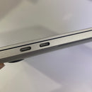 MacBook Pro 2020 13.3" Silver i7/32GB/1TB 98% sạc 57 lần BPTN (xước mặt lưng, xước mặt bàn phím, xước logo, sứt viền)